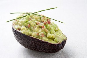 Gevulde avocado: simpel maar feestelijk (voor)gerechtje Gevulde Avocado