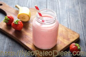 Aardbei smoothie: om snel af te KOELen op HETE dagen Aardbei smoothie
